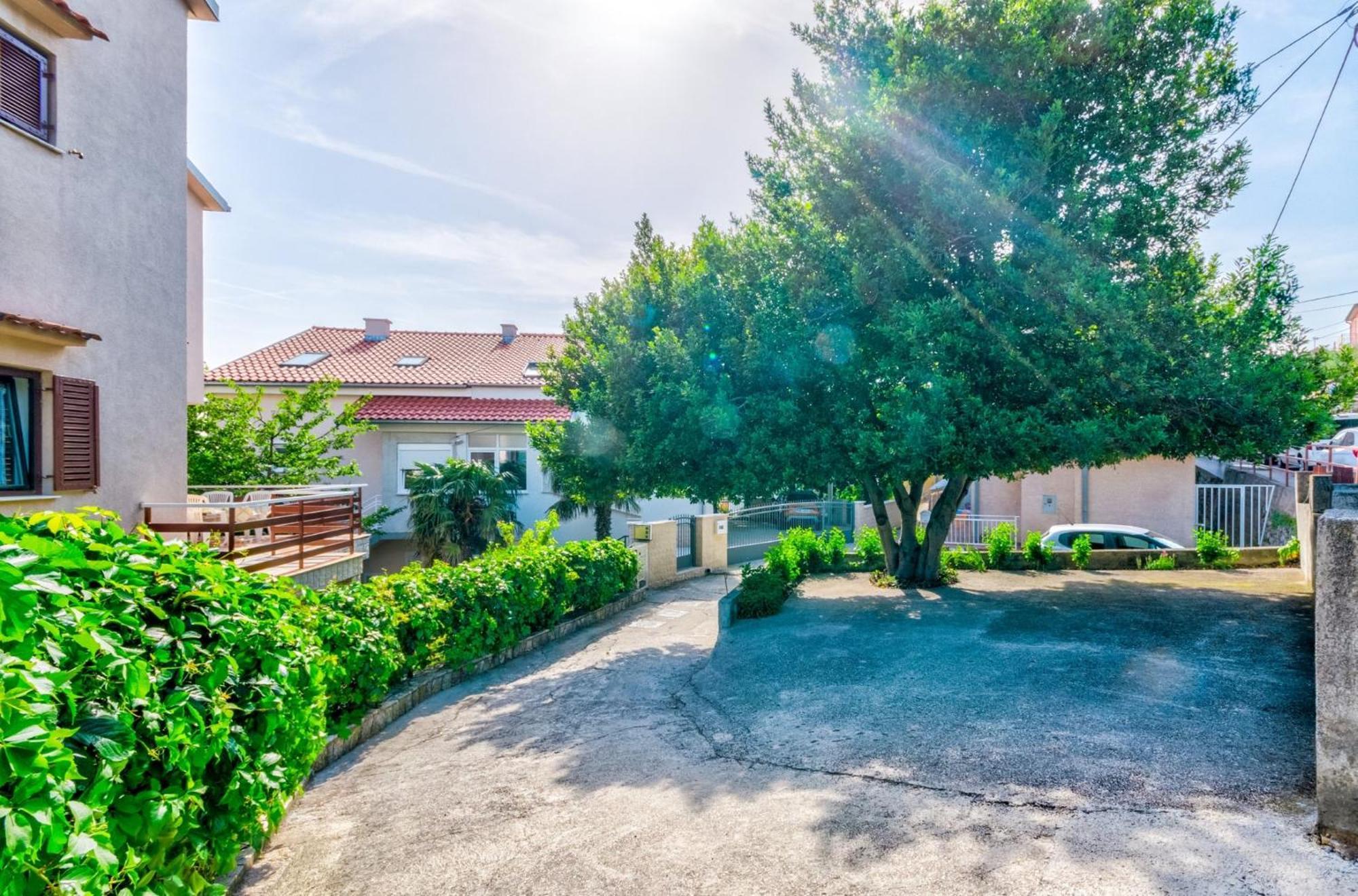 Apartament Julia Selce 4,5 Zewnętrze zdjęcie